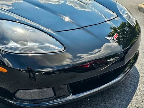 Used 2008 Chevrolet Corvette Coupe RWD image 3