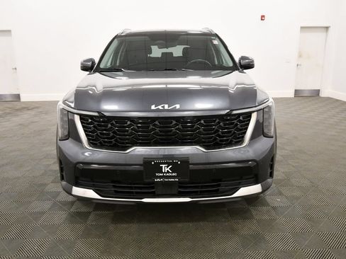 Certified 2024 Kia Sorento S AWD/4WD image 11