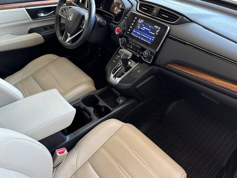 Used 2019 Honda CR-V Touring image 17