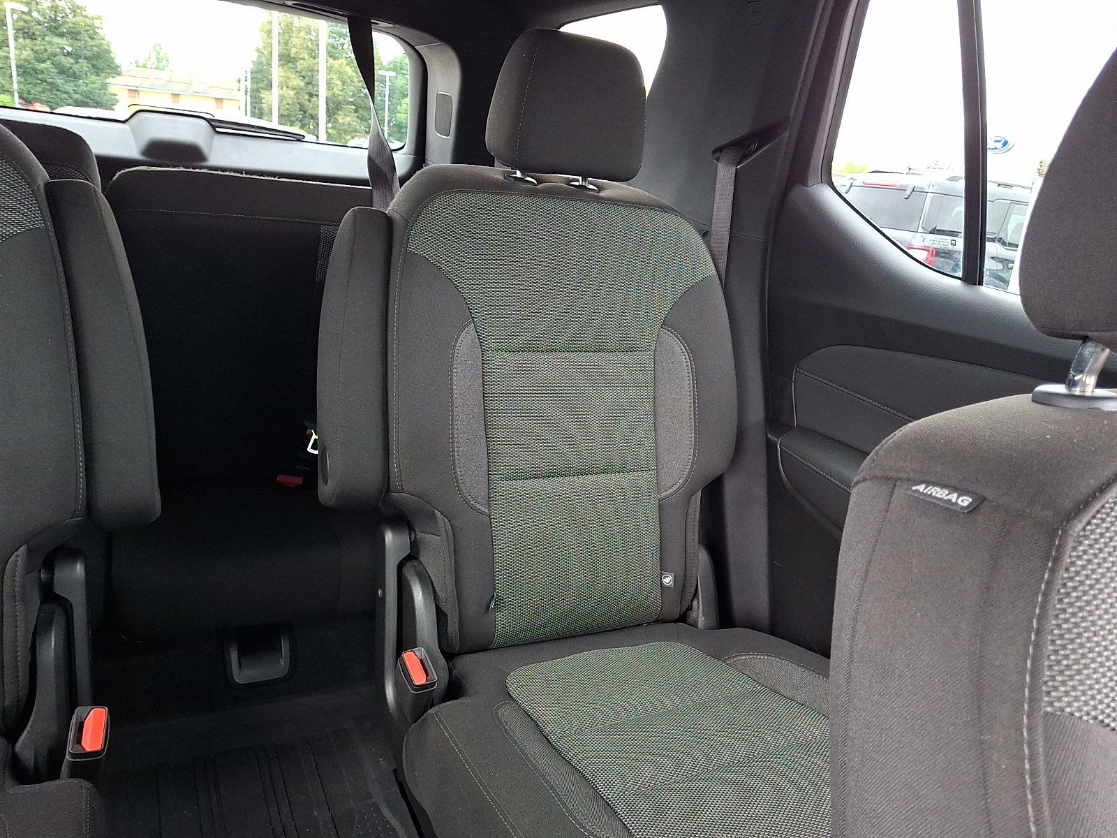 Used 2023 Chevrolet Traverse LT FWD image 20