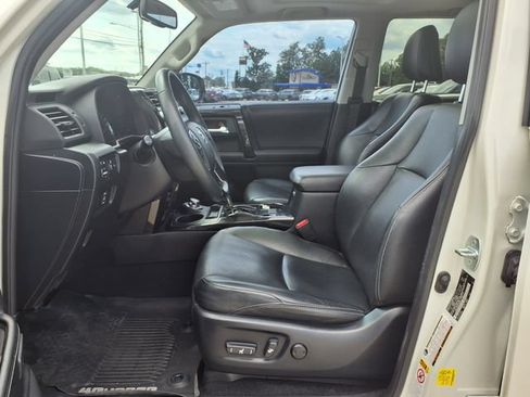 Used 2019 Toyota 4Runner Limited AWD/4WD image 3