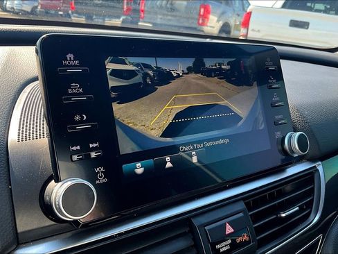 Used 2018 Honda Accord Sport image 29