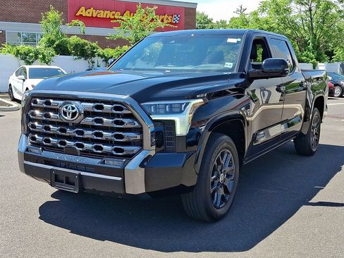 Used 2024 Toyota Tundra Platinum AWD/4WD image 3
