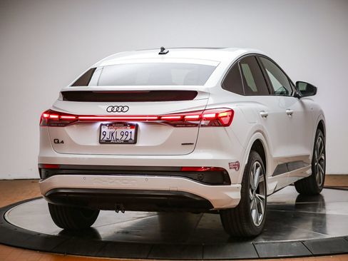 Used 2023 Audi Q4 e-tron Premium Plus AWD/4WD image 5