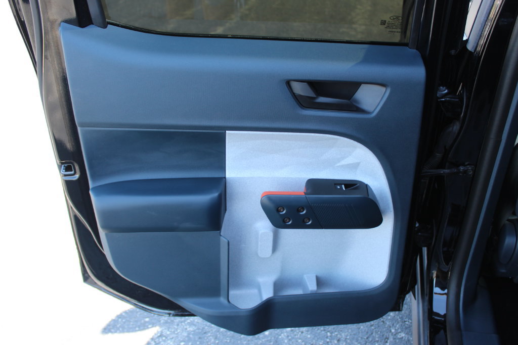 Used 2024 Ford Maverick XLT FWD image 17