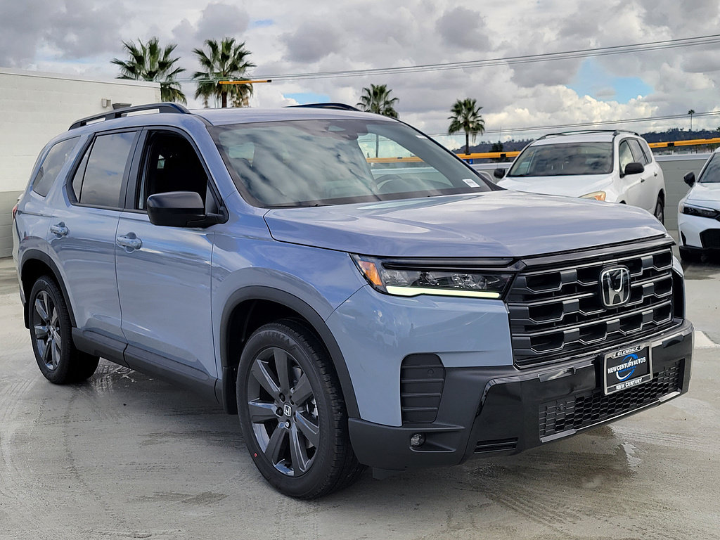 New 2026 Honda Pilot Sport image 2