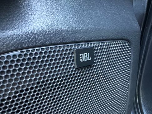 Used 2023 Toyota Tacoma Limited image 10