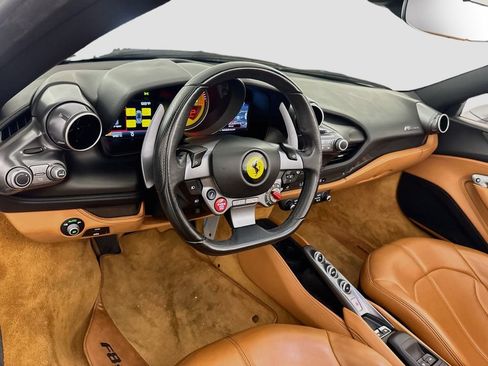 Used 2021 Ferrari F8 Tributo RWD image 9