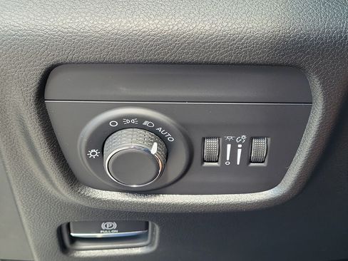 Used 2026 Jeep Grand Cherokee L 2WD image 25