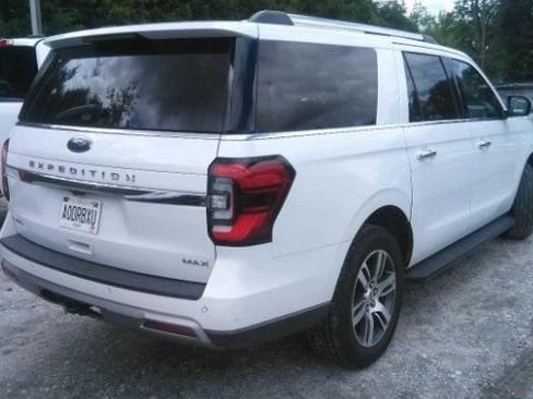Used 2024 Ford Expedition Max Limited RWD image 3