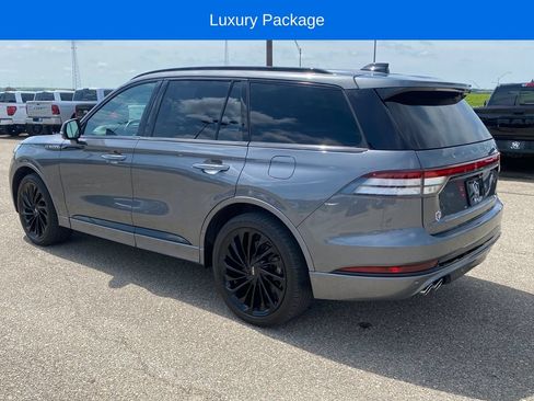 Used 2025 Lincoln Aviator Reserve w/ Equipment Group 201A AWD/4WD image 4
