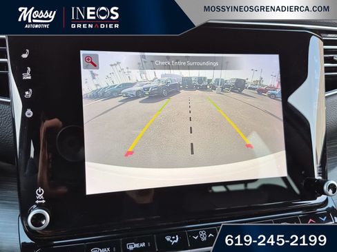 Used 2024 Jeep Wagoneer L Series II RWD image 21