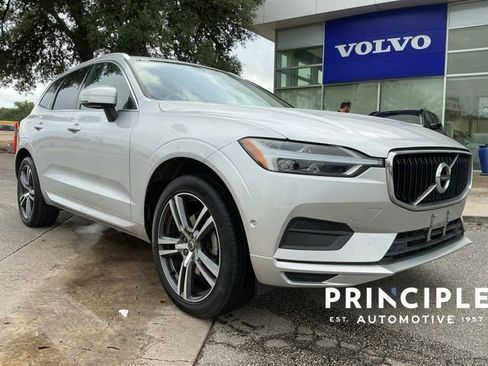 Used 2018 Volvo XC60 T5 Momentum w/ Convenience Package image 1