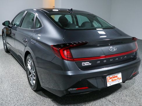 Used 2020 Hyundai Sonata SEL w/ Convenience + Sunroof Package FWD image 9