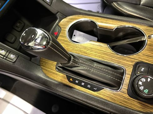 Used 2017 GMC Acadia Denali w/ Technology Package image 18