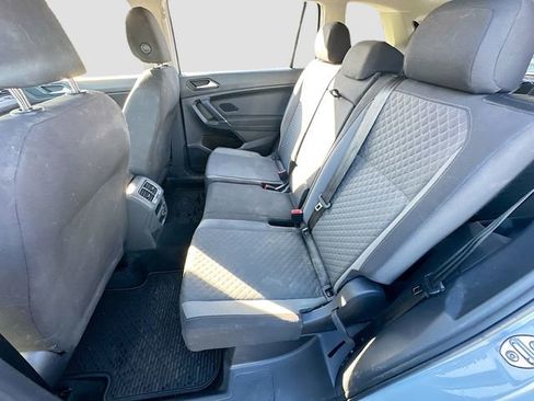 Used 2018 Volkswagen Tiguan S w/ 3rd Row Seat Package AWD/4WD image 23