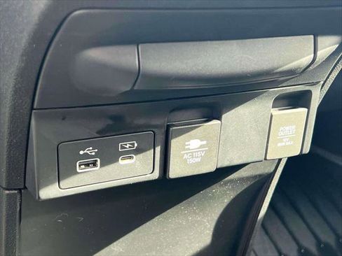 Used 2025 Honda Odyssey Touring image 26