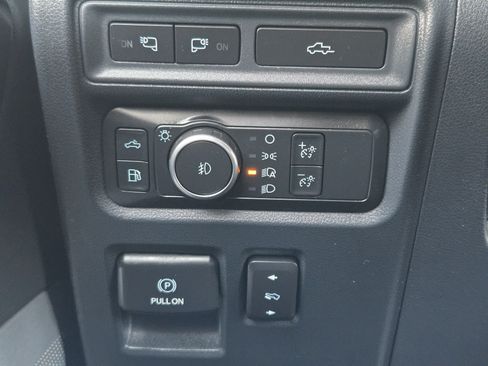 Used 2021 Ford F150 Platinum w/ Equipment Group 701A High AWD/4WD image 17