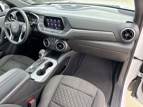 Used 2022 Chevrolet Blazer LT image 18