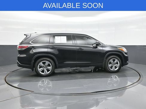 Certified 2016 Toyota Highlander Limited AWD/4WD image 4