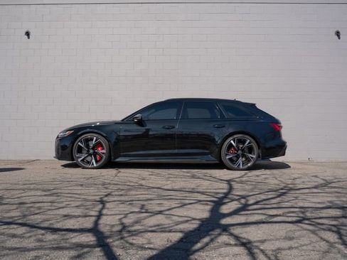Used 2023 Audi RS 6 w/ Carbon Optic Package image 2