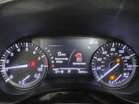 Used 2021 Toyota Highlander XLE image 27