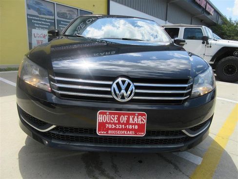 Used 2014 Volkswagen Passat 1.8T S image 11