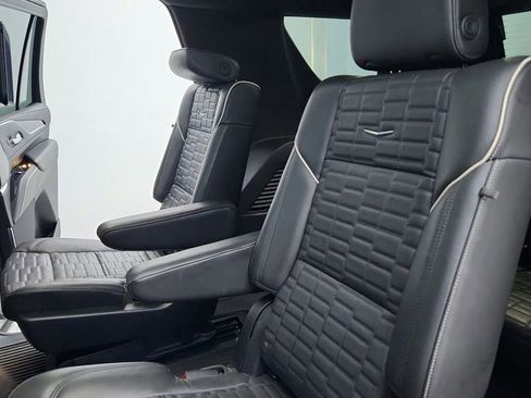 Used 2022 Cadillac Escalade Sport Platinum image 31