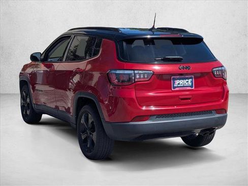 Used 2018 Jeep Compass Latitude w/ Popular Equipment Group FWD image 8