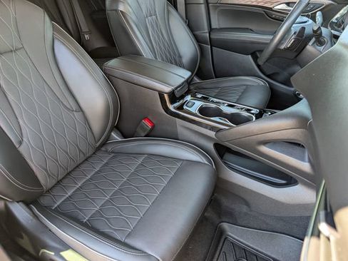 Used 2022 Buick Envision Avenir w/ Safety Package FWD image 22