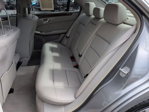 Used 2011 Mercedes-Benz E 350 Sedan image 20