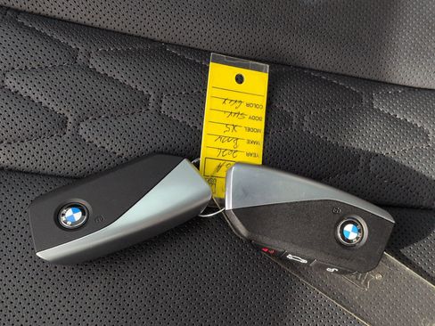 Used 2026 BMW X5 xDrive50e w/ Executive Package image 33