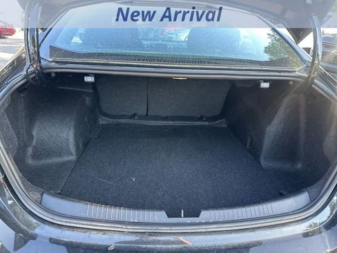 Used 2024 Chevrolet Malibu LT image 11