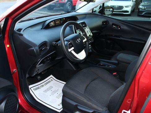 Used 2017 Toyota Prius Two image 17