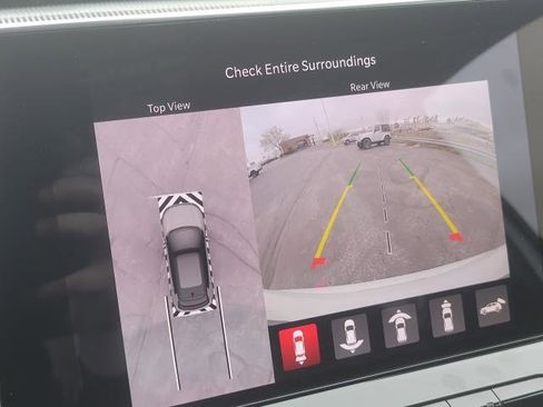 Used 2024 Jeep Compass Trailhawk w/ Trailhawk Elite Group image 16