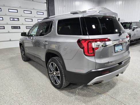 Certified 2023 GMC Acadia SLT w/ Technology Package image 3