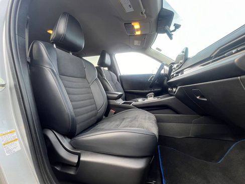 Used 2024 Mitsubishi Outlander SE image 23