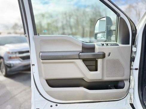 Used 2017 Ford F250 XL w/ STX Appearance Package image 20