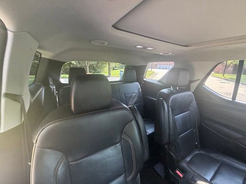 Used 2019 Chevrolet Traverse LT w/ LT Premium Package FWD image 20