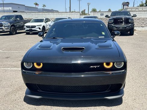 Used 2015 Dodge Challenger SRT Hellcat RWD image 7
