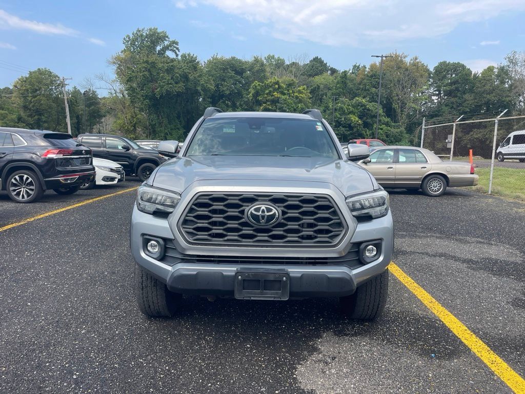 Used 2021 Toyota Tacoma TRD Off-Road w/ Technology Package AWD/4WD image 8