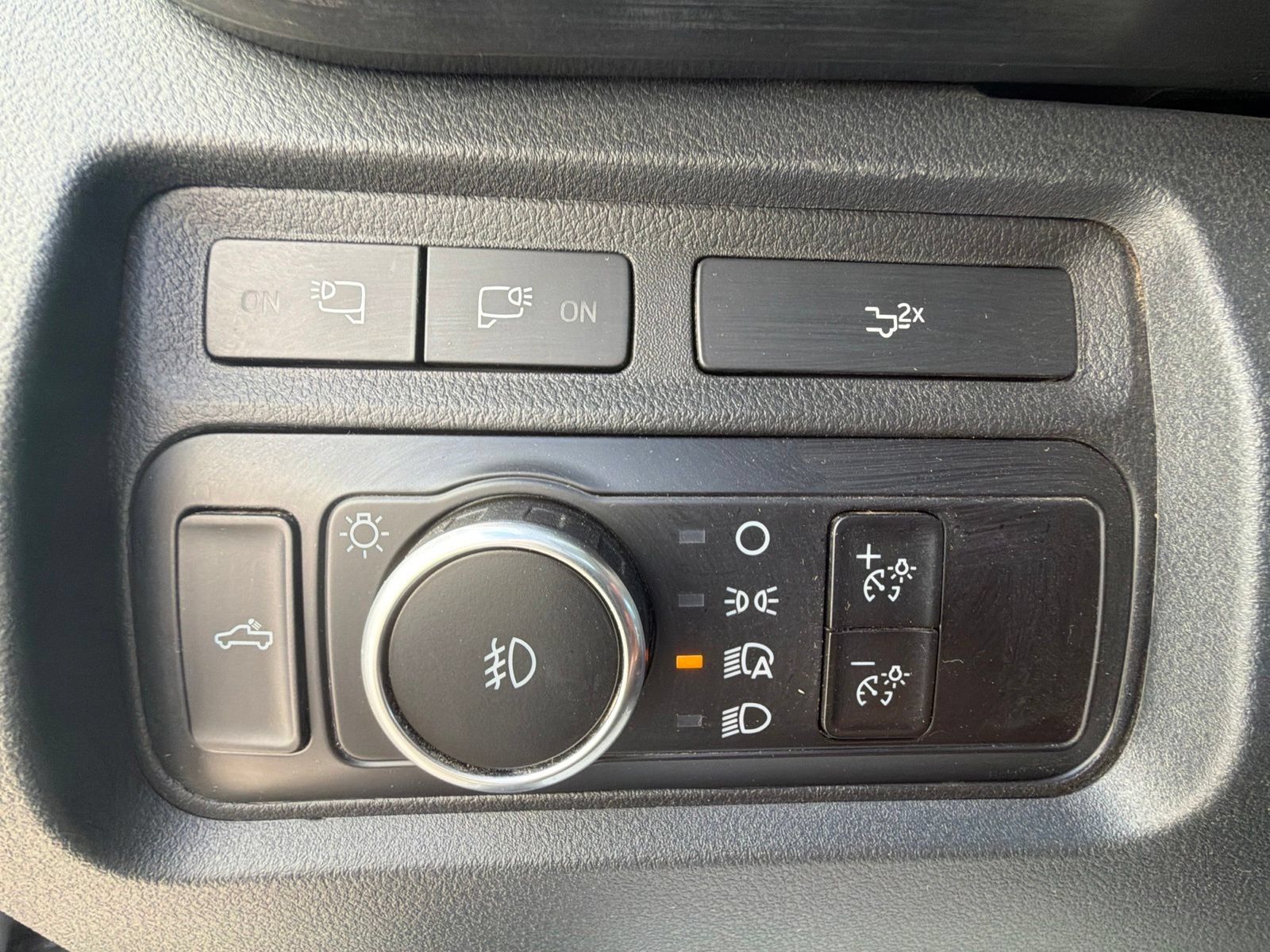 Used 2023 Ford F350 Lariat w/ Chrome Package AWD/4WD image 18