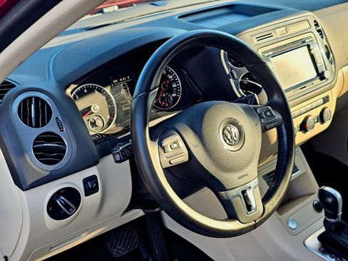 Used 2014 Volkswagen Tiguan SE FWD image 15
