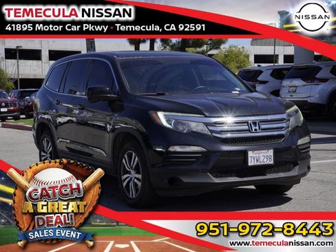 Used 2017 Honda Pilot EX image 1