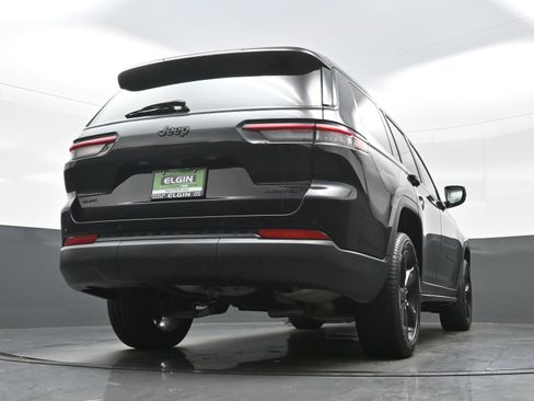 Used 2024 Jeep Grand Cherokee L Limited w/ Black Appearance Package AWD/4WD image 33