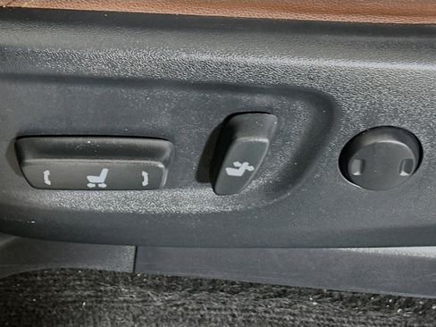 Used 2023 Toyota 4Runner Limited image 13