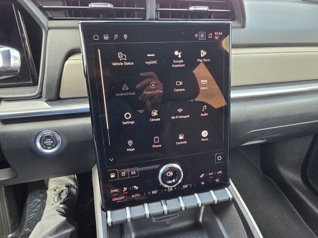 Used 2025 GMC Terrain Elevation w/ Elevation Premium Package AWD/4WD image 20