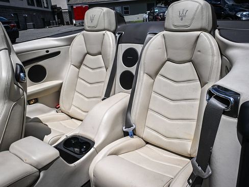 Used 2018 Maserati GranTurismo Sport RWD image 12