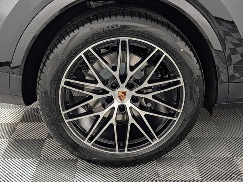 New 2026 Porsche Cayenne Coupe image 13