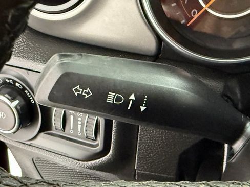 Used 2022 Jeep Wrangler Willys image 14